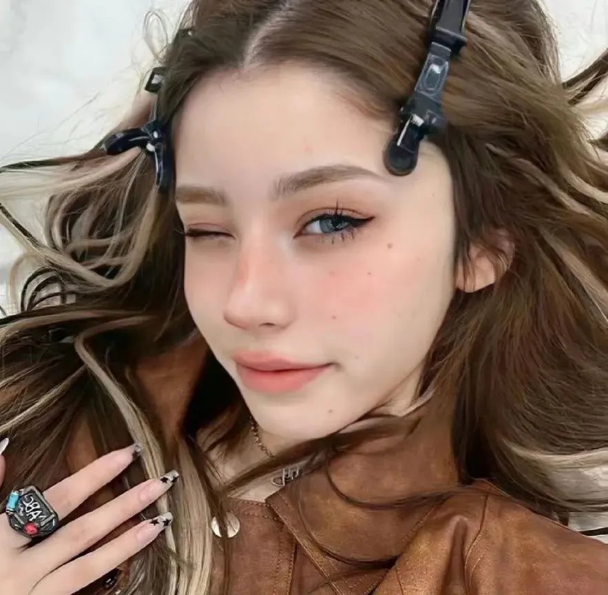 沉默一瞬封面